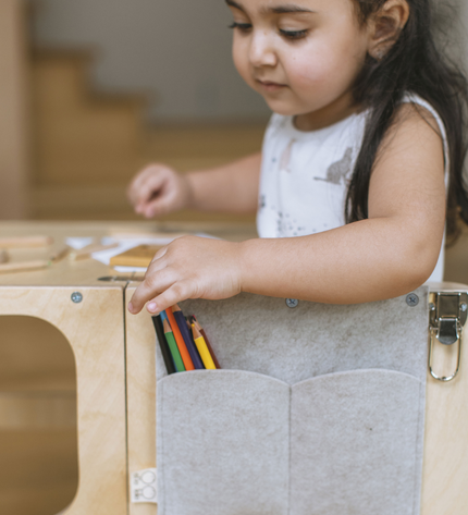 STEP'n'SIT® Convertible 2-in-1 Helper Tower/Table - Natural wood