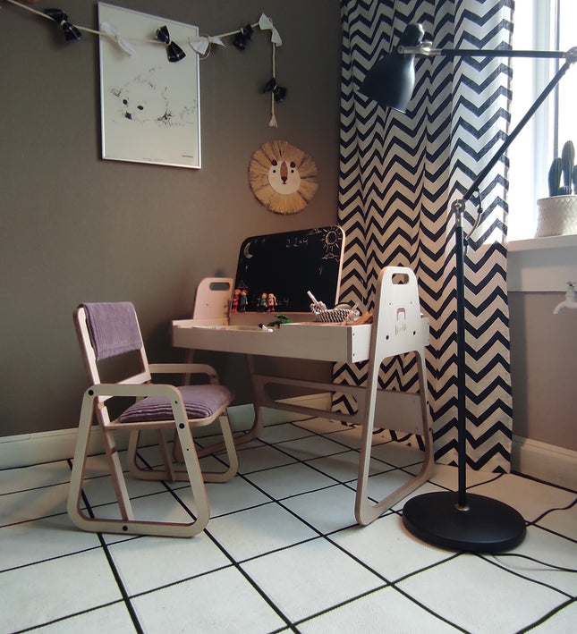 Adjustable Children Montessori Table and Chair Set Julle - Cannon Pink