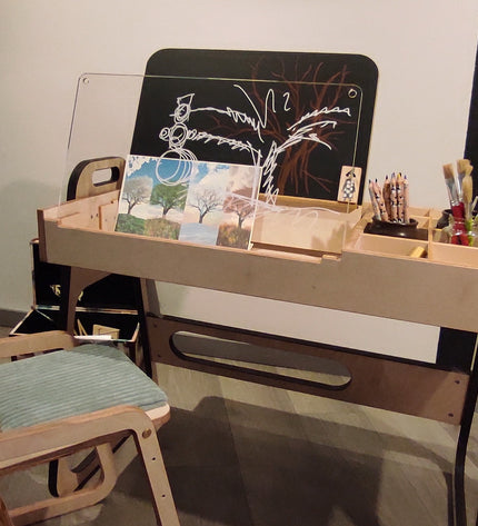 Adjustable Children Montessori Table and Chair Set Julle - Cannon Pink