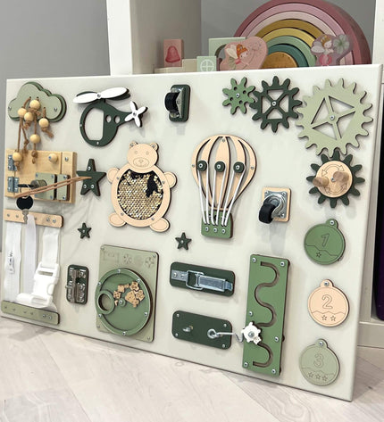Medium Montessori busy board (40×60 cm)