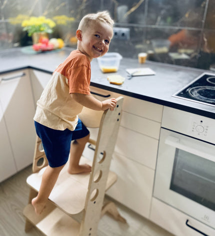 Montessori Learning Tower, Kitchen Helper - Louis