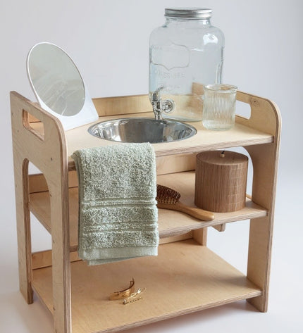 Small Single Montessori Wash Station with Lid