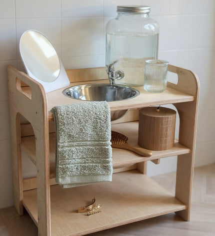 Small Single Montessori Wash Station with Lid