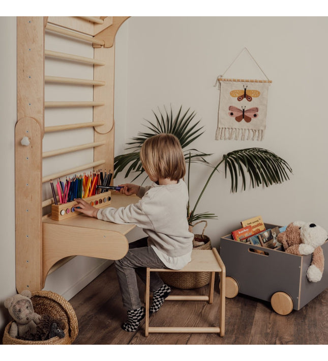 Table and Chair for the leg&go Swedish Wall