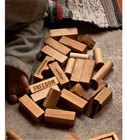 Wooden Blocks in a Bag – Natural, 100 Pieces